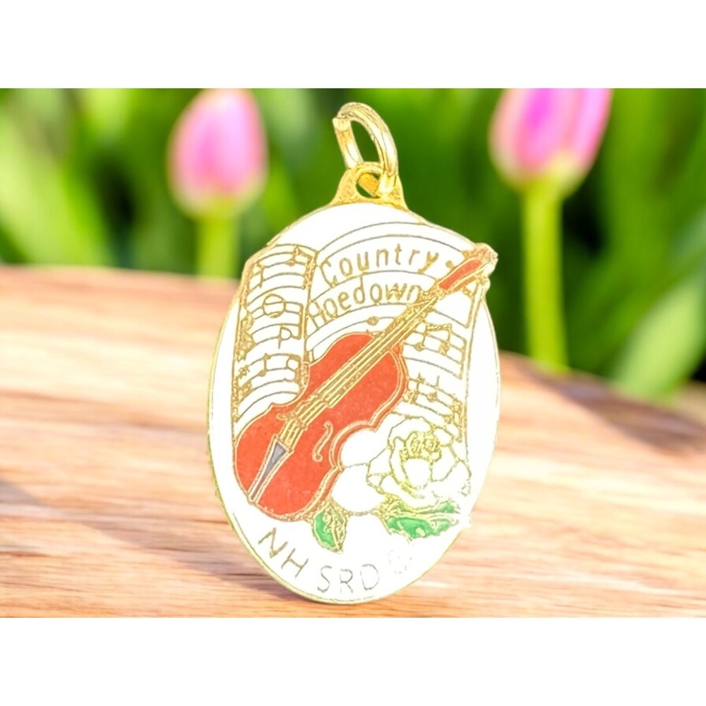 Country Hoedown NH SRD 1984 High School Pendant